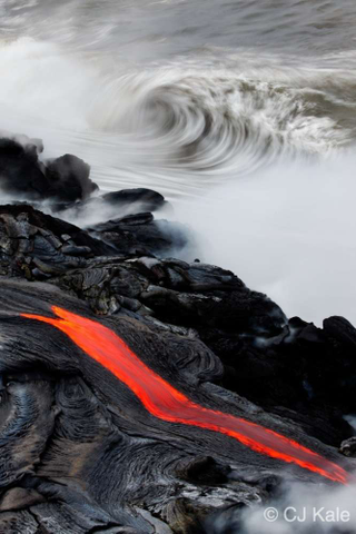 Illustration for article titled Extremely dangerous lava surf photography is completely worth the risk